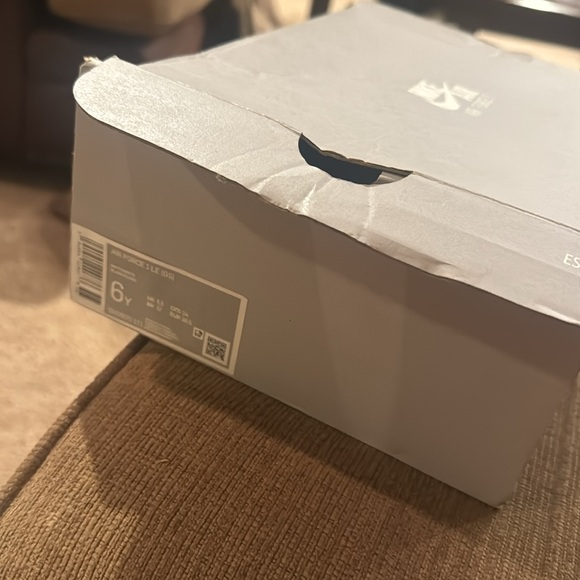 Nike Air Force - Picture 4 of 4